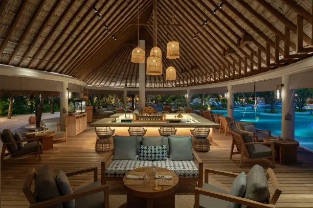 Sip & Sand · Charcoal day · Japanese evening